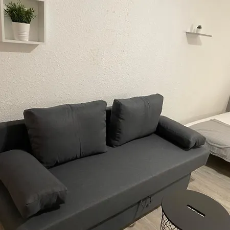 Joli Studio Calme-centre-ville-delille-jacobin23 Lägenhet